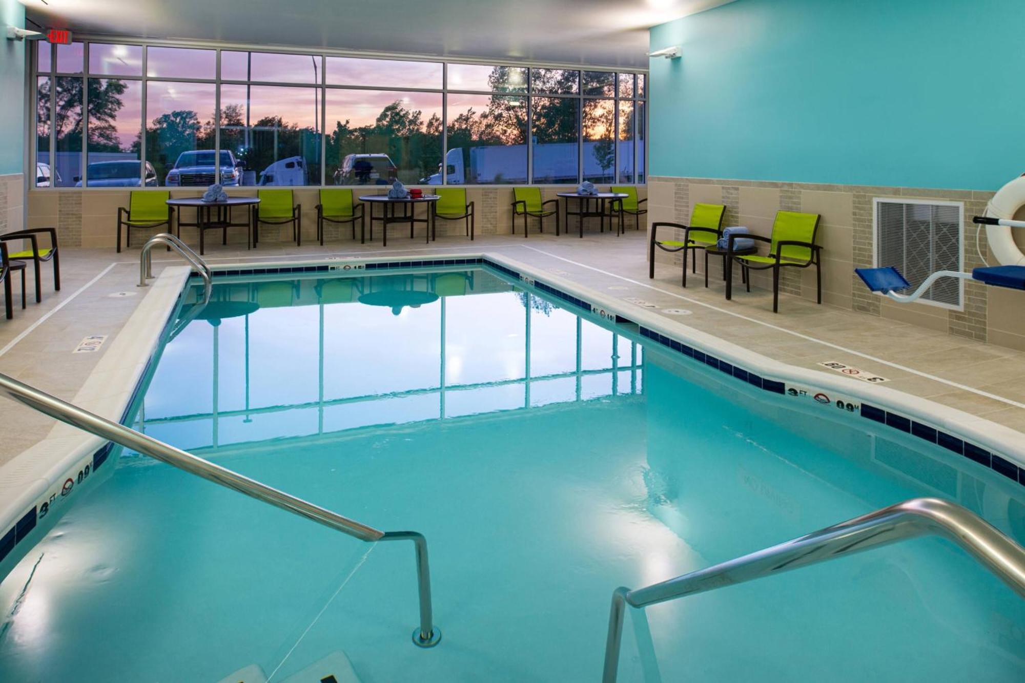Springhill Suites By Marriott Kansas City Northeast Екстериор снимка
