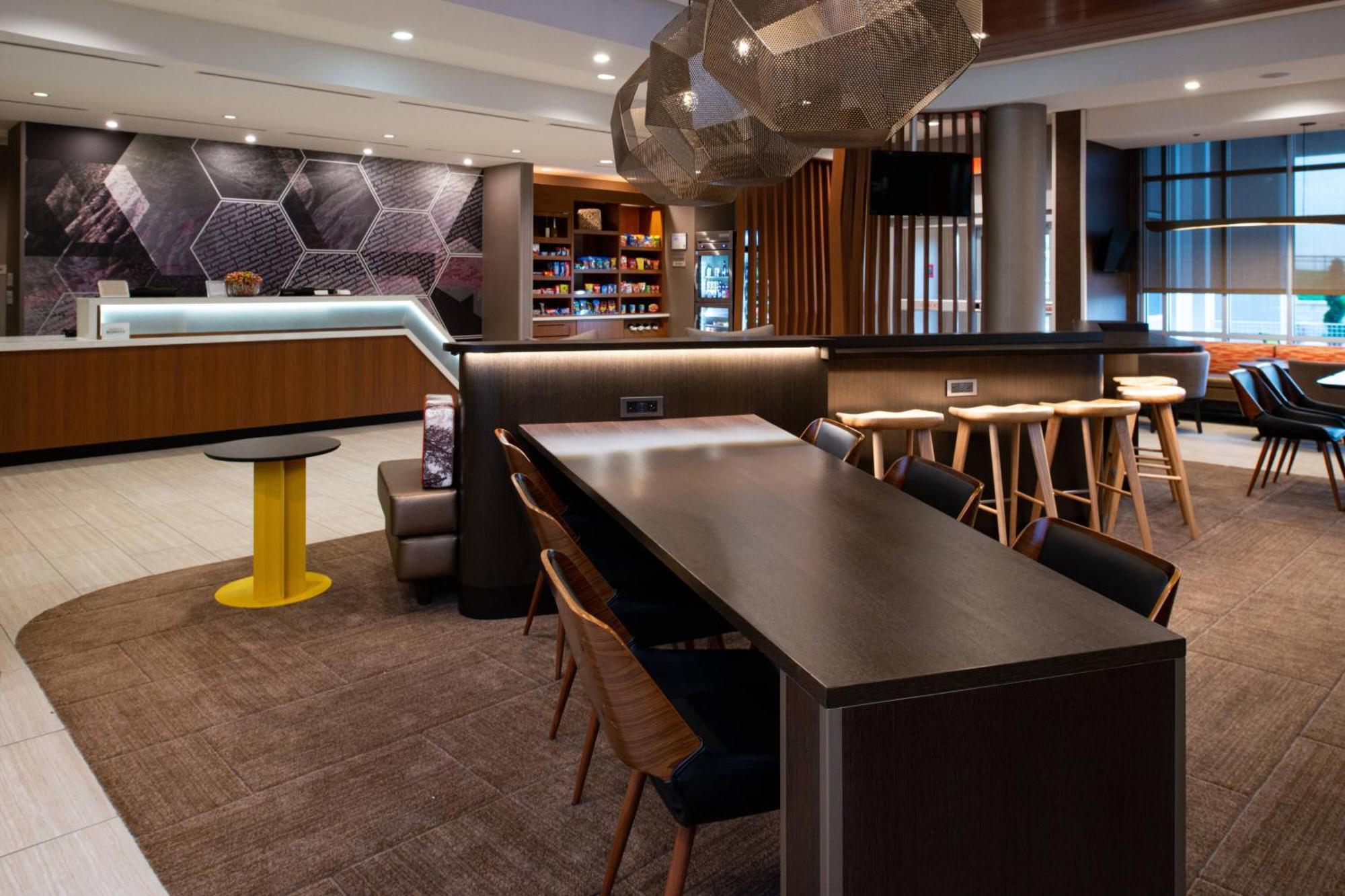 Springhill Suites By Marriott Kansas City Northeast Екстериор снимка